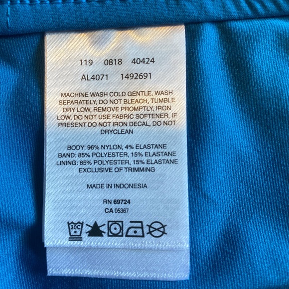 Columbia Omni-Shield Blue Active Skort size medium - Picture 4 of 7